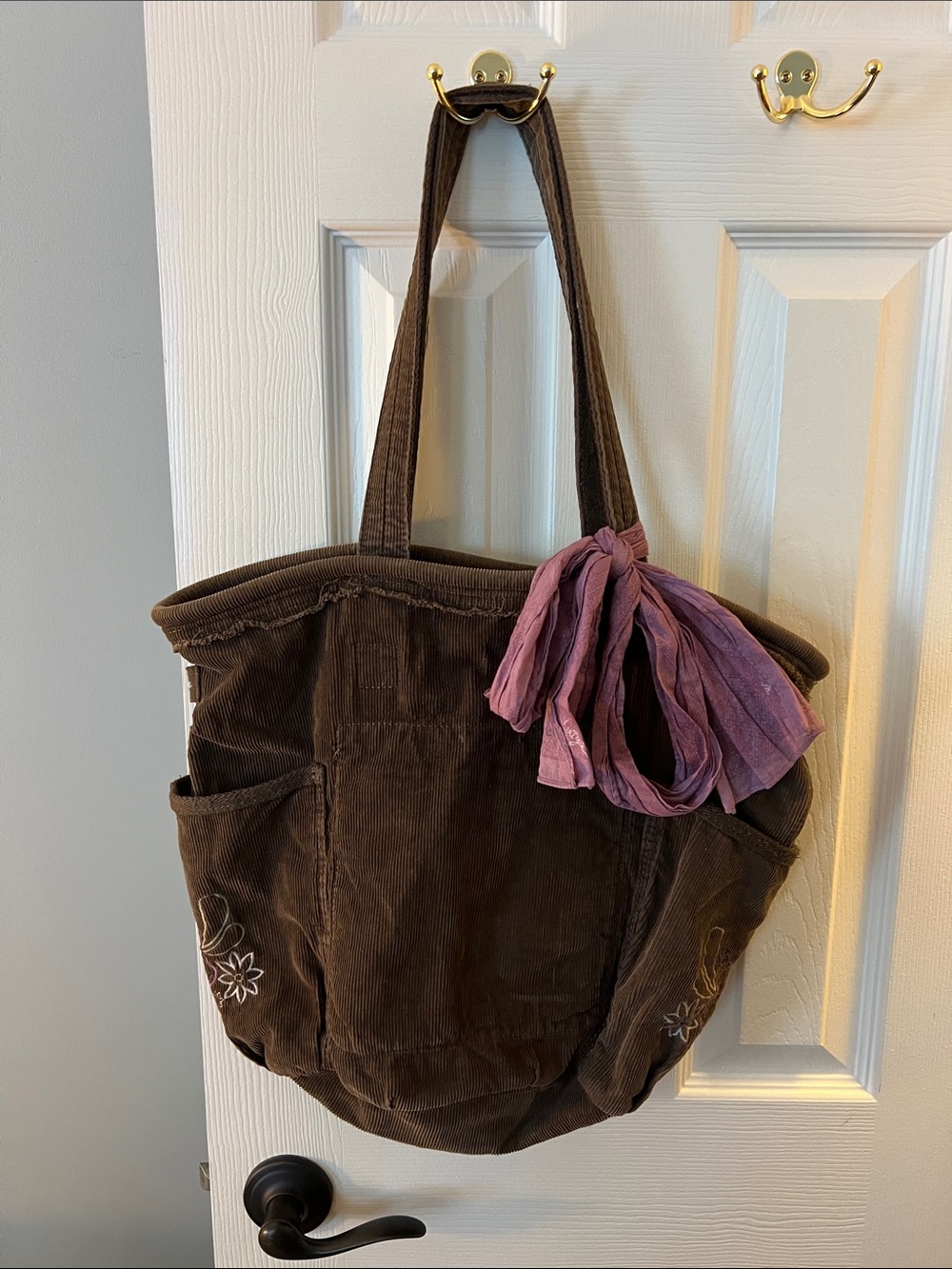 thirty-one Retro Metro Brown Corduroy Tote with Purple Scarf Accent